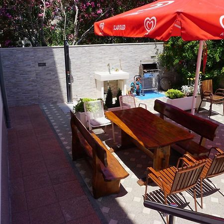 Spacious Comfort Apartment Дуче Экстерьер фото